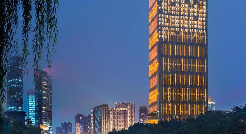 ホテル Wanda Reign 成都 エクステリア 写真